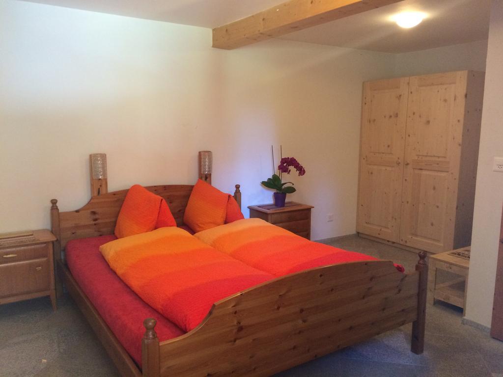 Bnb Guesthouse Lusi Frauenkirch Exterior photo