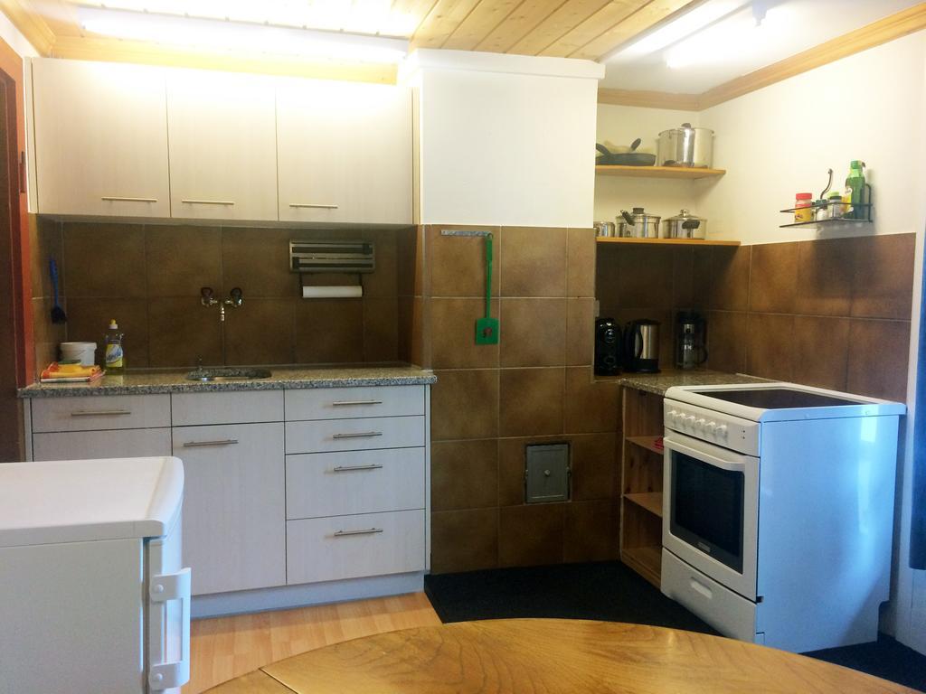 Bnb Guesthouse Lusi Frauenkirch Exterior photo