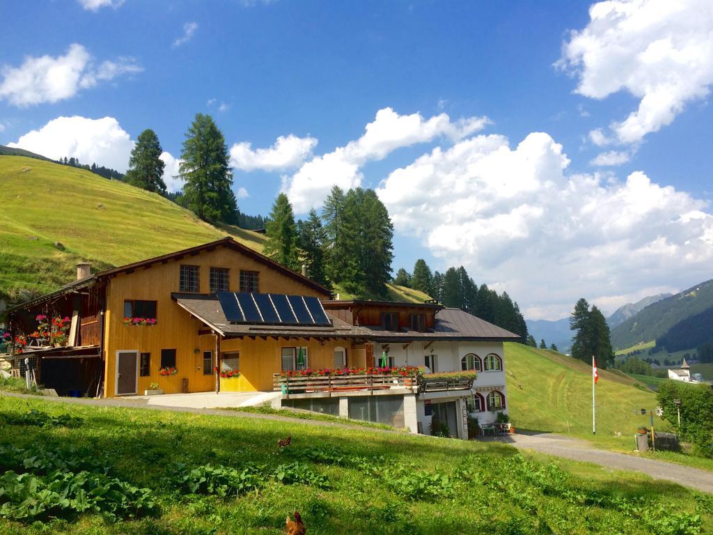 Bnb Guesthouse Lusi Frauenkirch Exterior photo