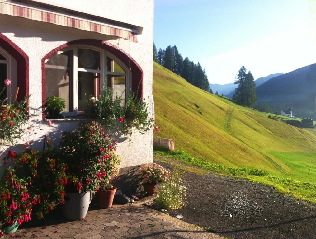 Bnb Guesthouse Lusi Frauenkirch Exterior photo