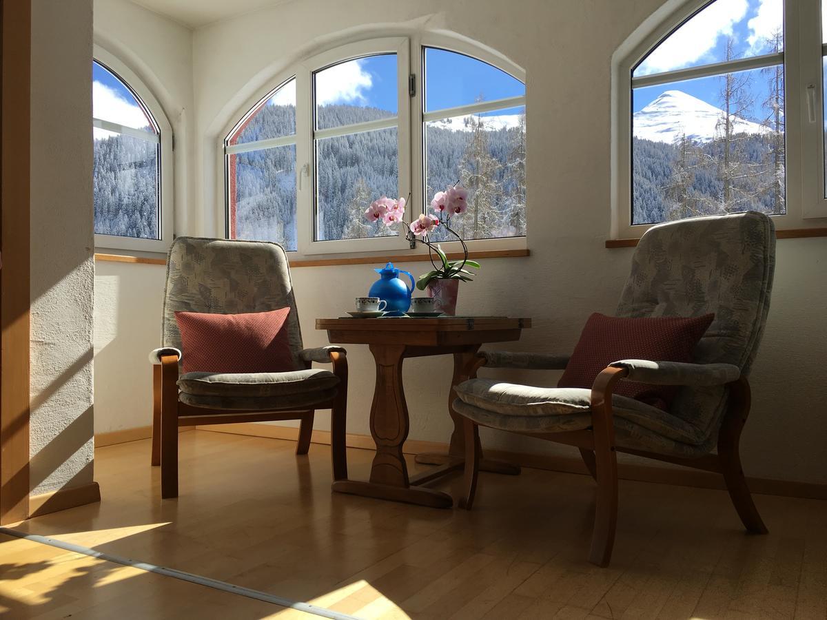 Bnb Guesthouse Lusi Frauenkirch Exterior photo